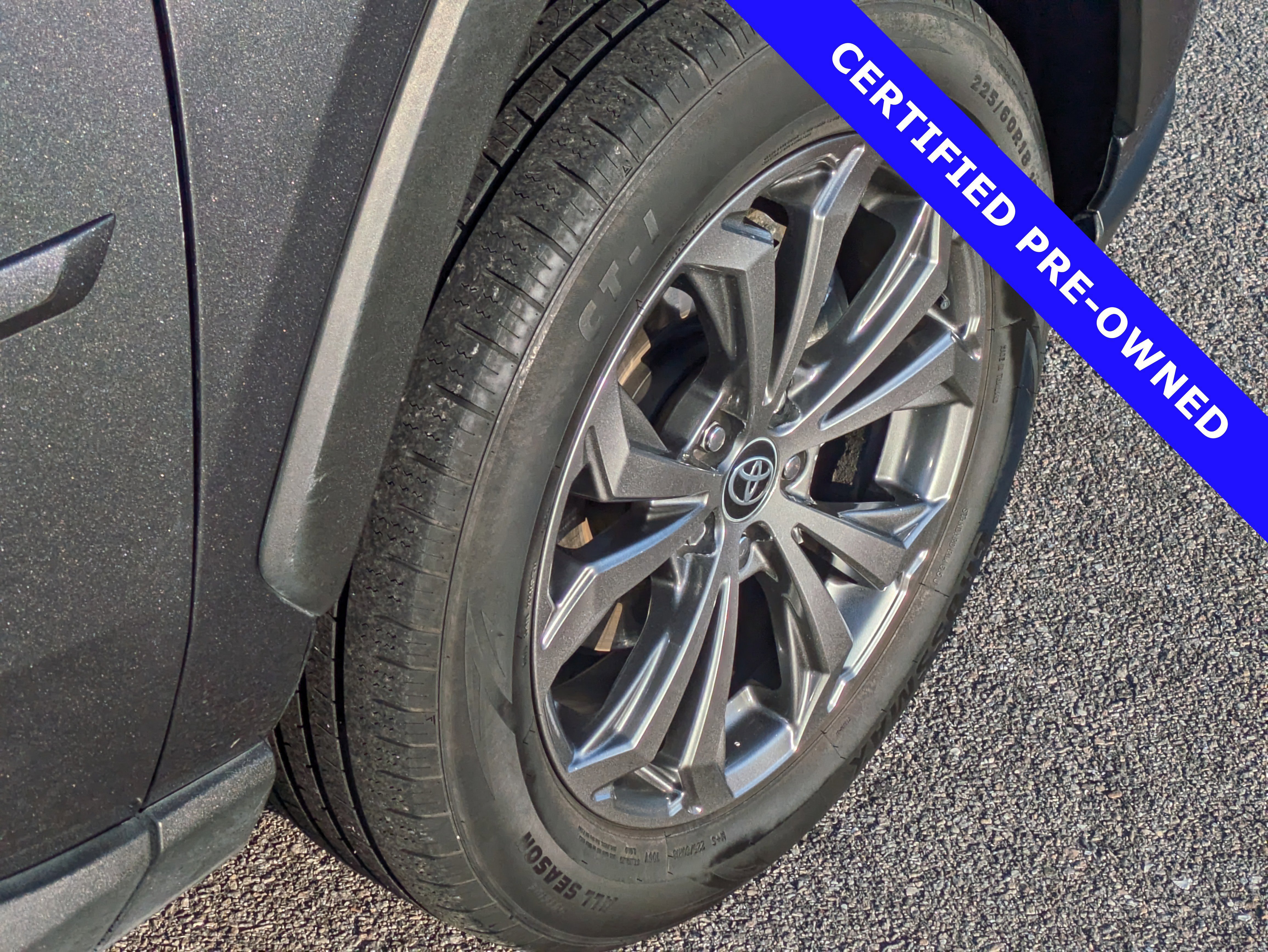 Used 2022 Toyota RAV4 Limited image 13