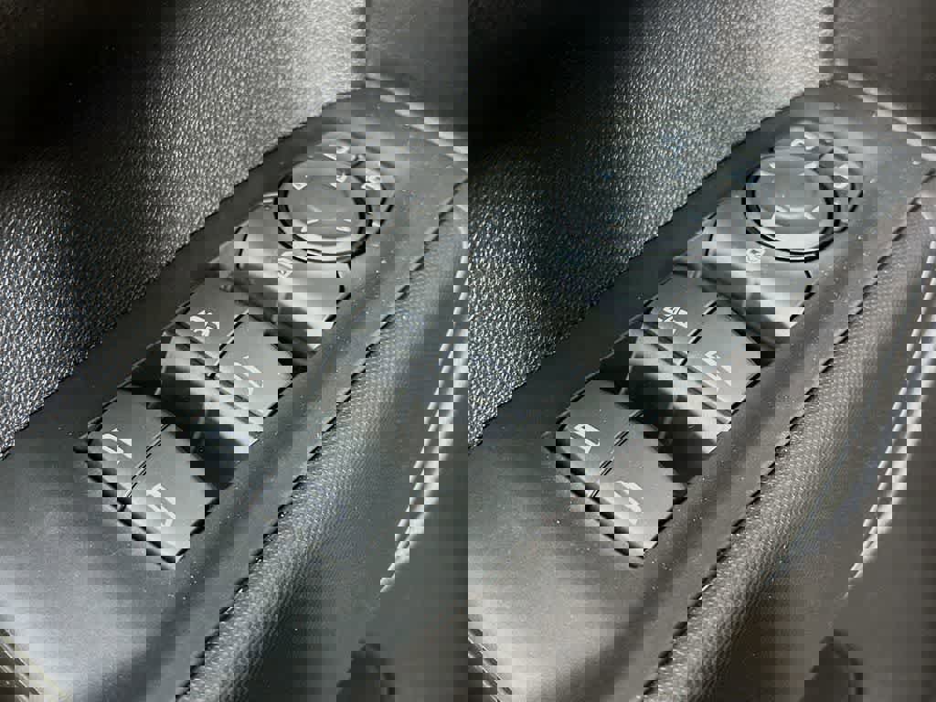 Used 2023 Chevrolet Silverado 1500 Custom Trail Boss image 27