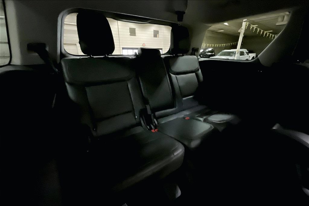 Certified 2025 Ford Expedition Active AWD/4WD image 27