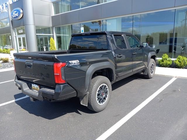 Used 2024 Toyota Tacoma TRD Off-Road AWD/4WD image 7