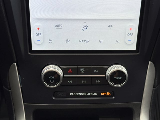 Certified 2024 Ford Edge SEL w/ Convenience Package AWD/4WD image 12