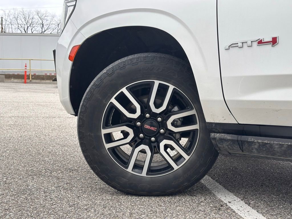 Used 2021 GMC Yukon AT4 w/ AT4 Premium Plus Package image 8