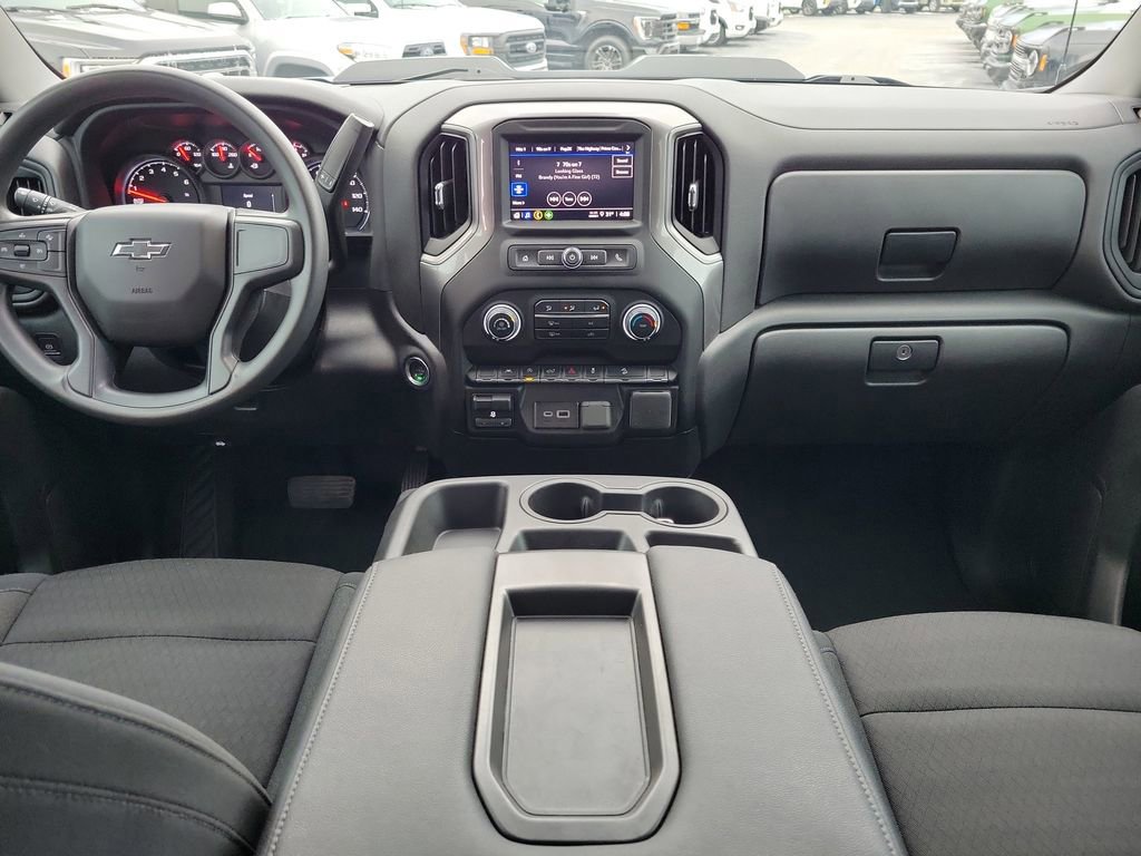 Used 2025 Chevrolet Silverado 1500 Custom Trail Boss w/ LPO, Dark Essentials Package image 11