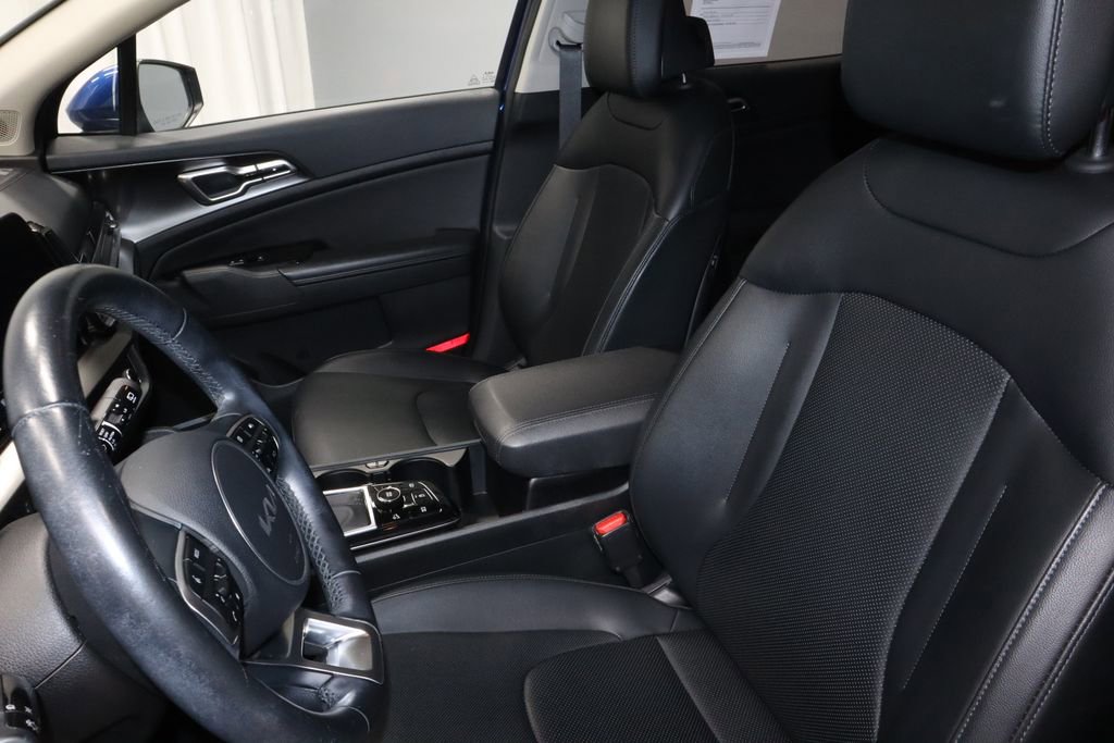 Used 2023 Kia Sportage EX FWD image 26