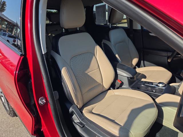 Certified 2021 Ford Escape SEL w/ Technology Package FWD image 32
