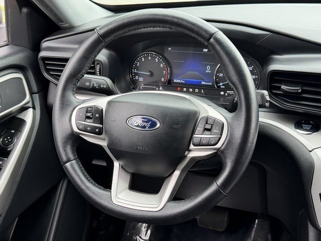 Certified 2022 Ford Explorer XLT RWD image 18