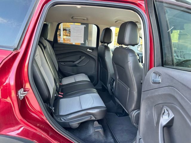 Certified 2017 Ford Escape SE w/ SE Sport Appearance Package AWD/4WD image 44