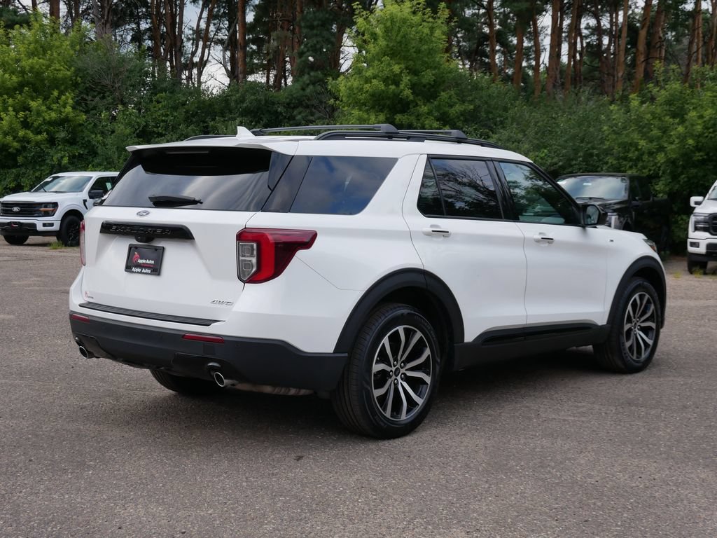 Certified 2023 Ford Explorer ST-Line AWD/4WD image 3