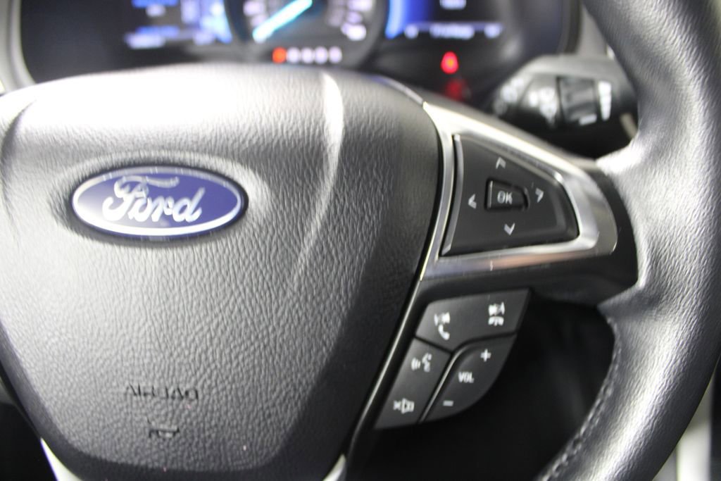 Certified 2024 Ford Edge SEL image 17