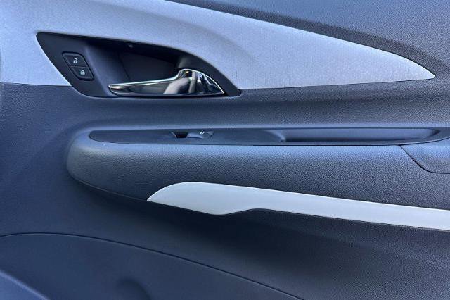 Used 2019 Chevrolet Bolt LT image 18