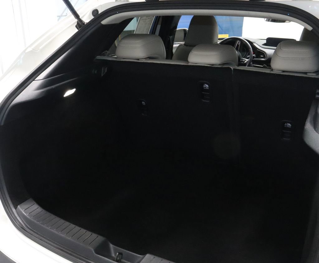 Used 2025 MAZDA CX-30 AWD 2.5 S w/ Preferred Package image 17