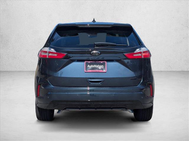 Certified 2024 Ford Edge SE w/ Black Appearance Package image 3