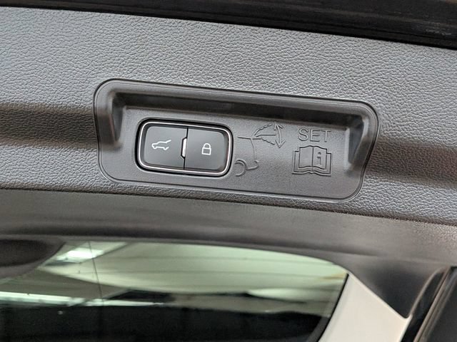 Certified 2025 Ford Explorer Active AWD/4WD image 21