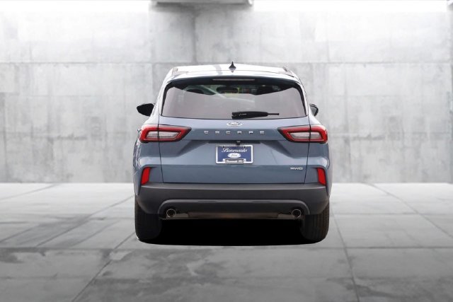 Certified 2025 Ford Escape ST-Line AWD/4WD image 6
