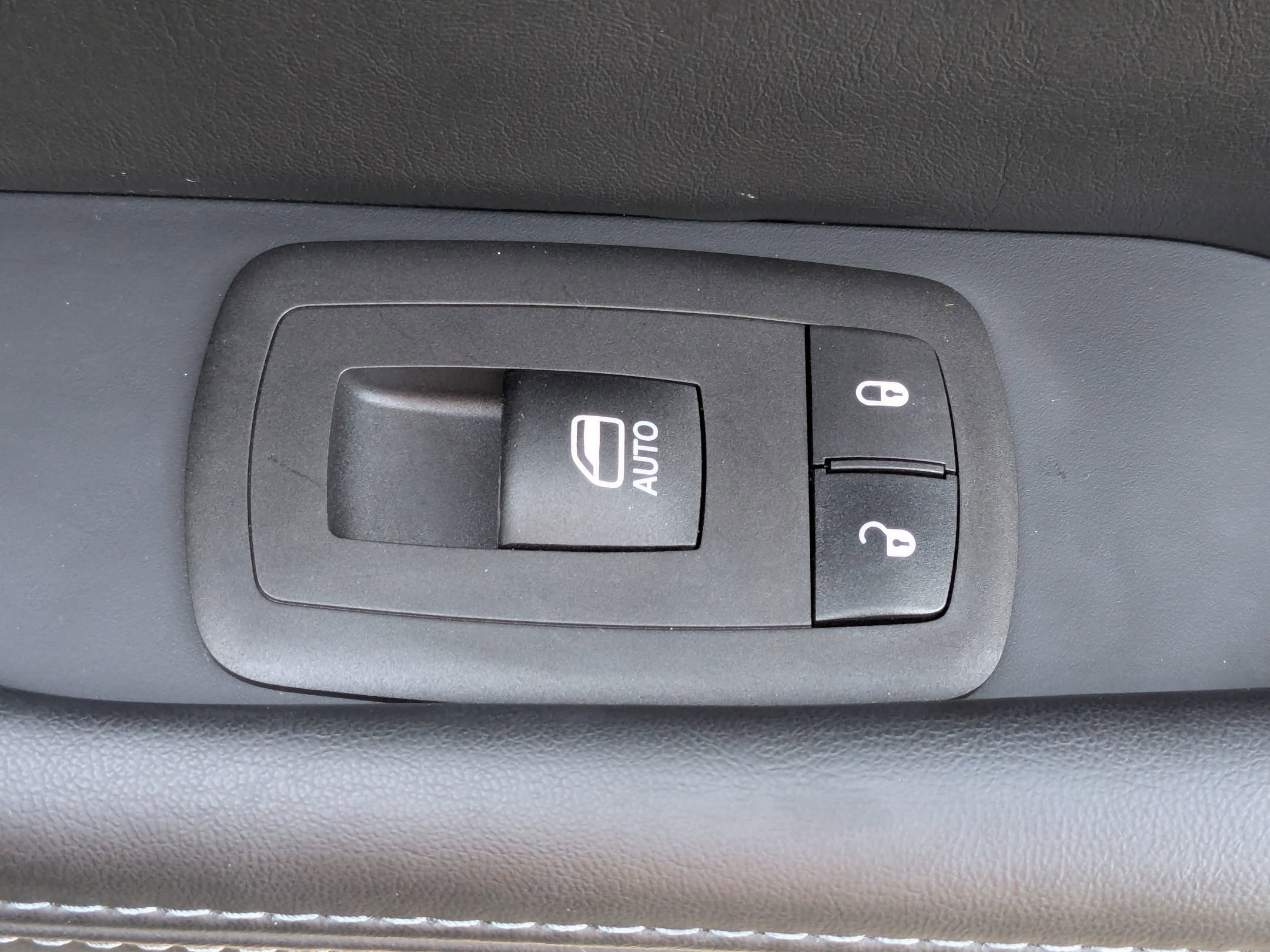 Used 2023 Dodge Challenger R/T Scat Pack RWD image 40