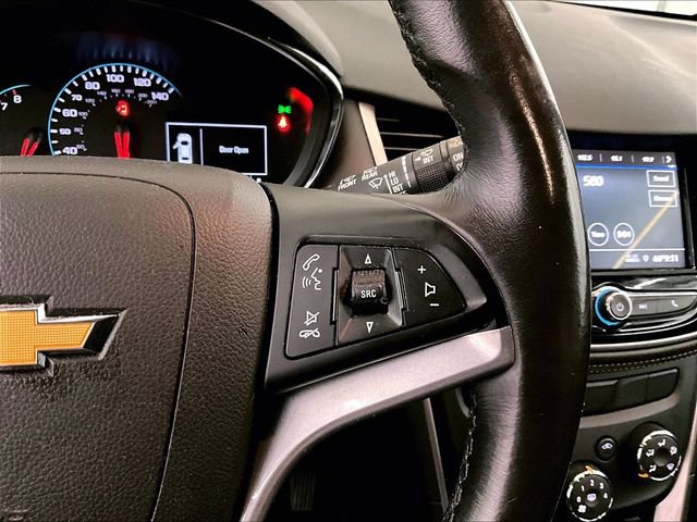 Used 2022 Chevrolet Trax LT w/ Driver Confidence Package AWD/4WD image 18