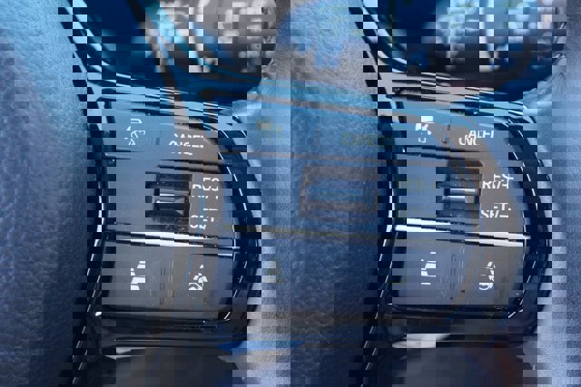 Used 2025 Honda CR-V EX-L image 23