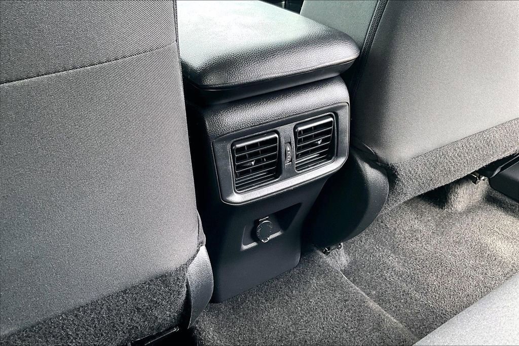 Used 2024 Toyota RAV4 LE image 33