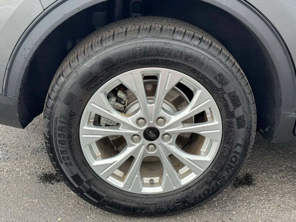 Certified 2023 Ford Escape Active AWD/4WD image 42