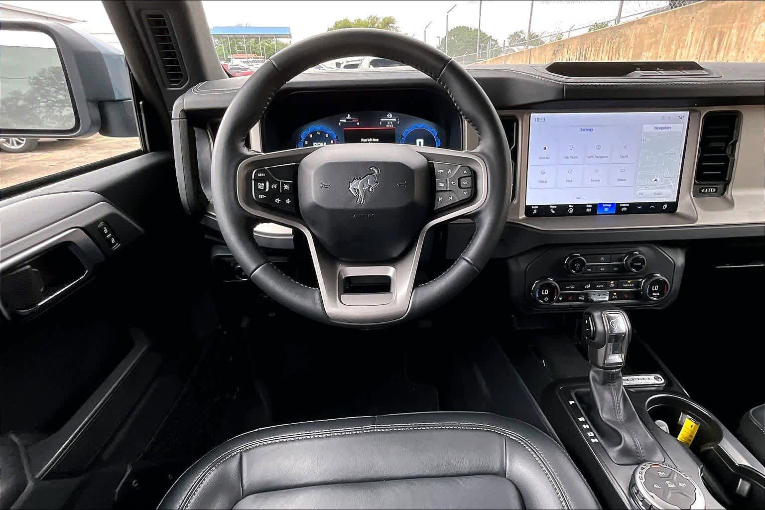 Certified 2025 Ford Bronco Outer Banks AWD/4WD image 6