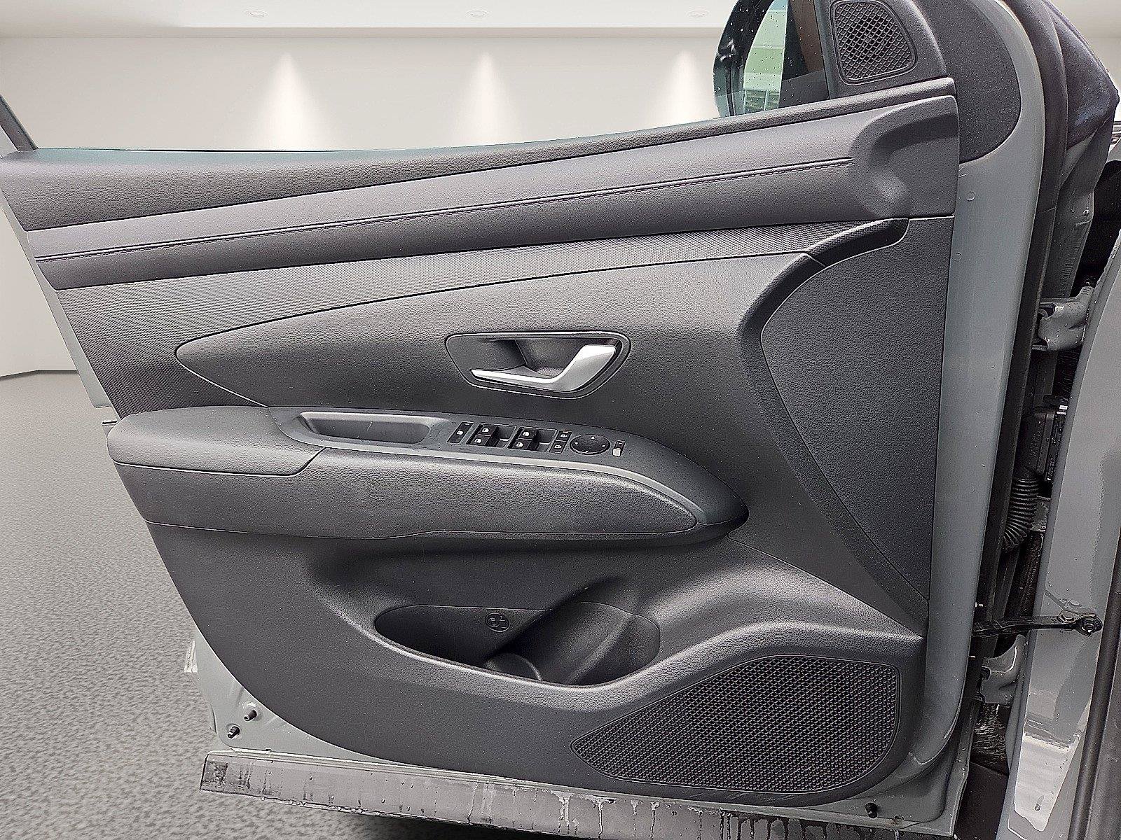 Used 2025 Hyundai Tucson SEL FWD image 15