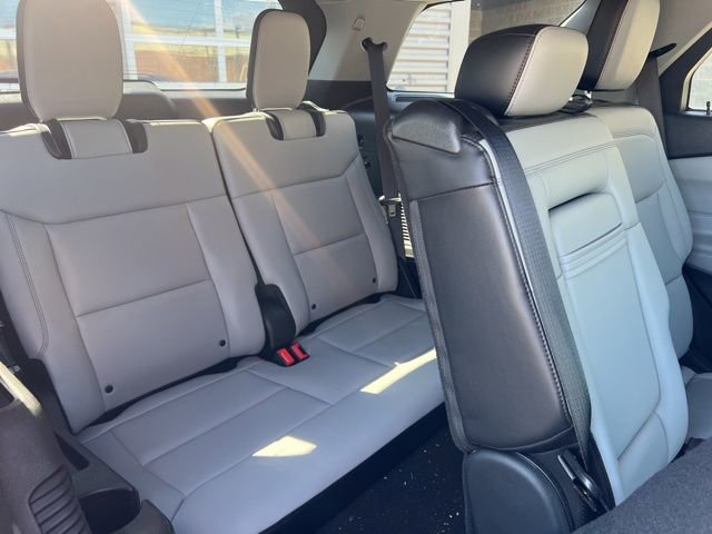 Certified 2021 Ford Explorer XLT w/ Equipment Group 202A image 16