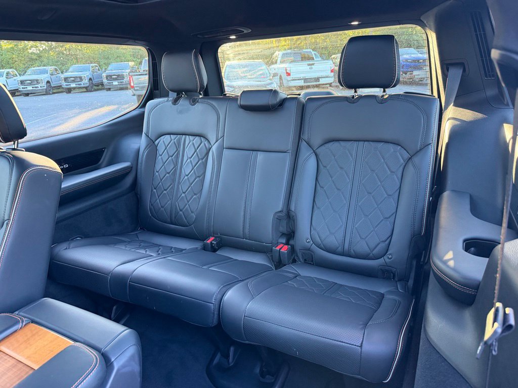 Used 2024 Jeep Grand Wagoneer Series III w/ Rear Seat Video Group 1 AWD/4WD image 20