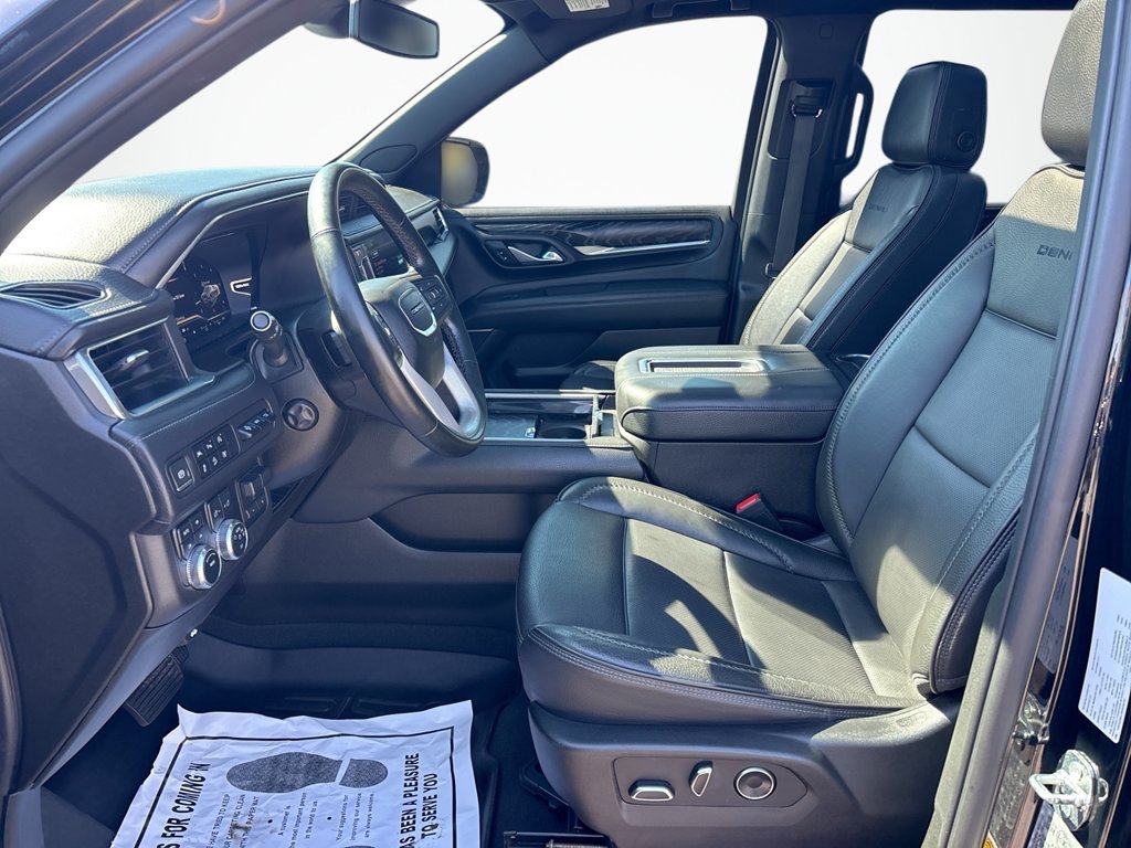 Used 2024 GMC Yukon Denali AWD/4WD image 27