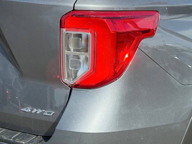 Certified 2023 Ford Explorer XLT w/ Equipment Group 202A AWD/4WD image 33