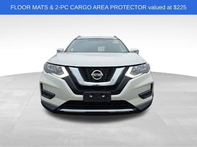 Used 2017 Nissan Rogue SV AWD/4WD image 3