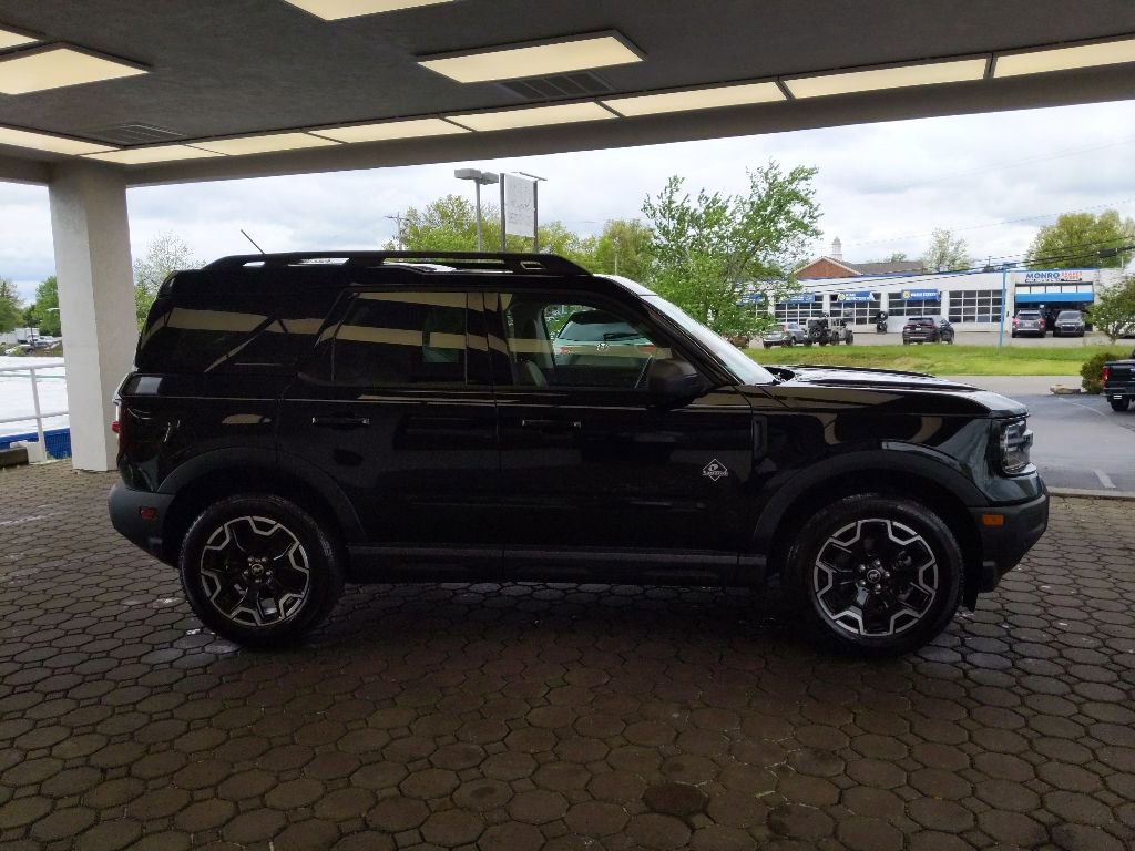 Certified 2025 Ford Bronco Sport Outer Banks w/ Outer Banks Tech Package+ AWD/4WD image 5