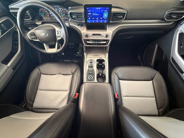 Certified 2022 Ford Explorer XLT w/ Equipment Group 202A AWD/4WD image 12