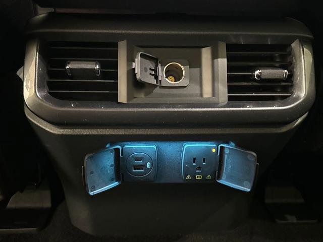 Certified 2022 Ford F150 XLT w/ Equipment Group 302A High image 33