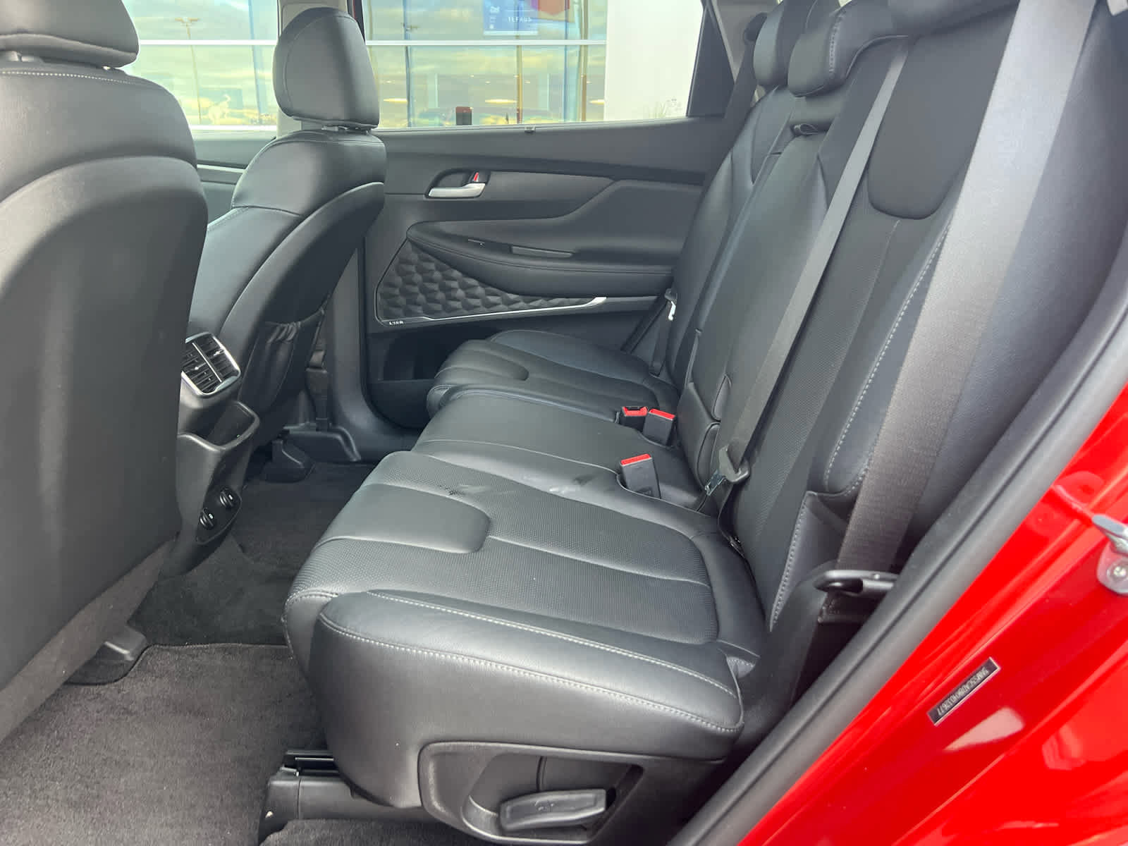 Used 2019 Hyundai Santa Fe Limited w/ Cargo Package image 27