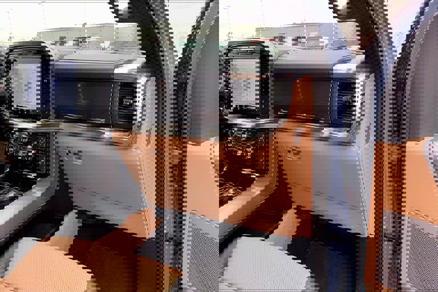 Certified 2023 Ford F150 Lariat w/ Equipment Group 502A High image 18