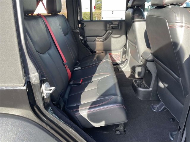 Used 2018 Jeep Wrangler Unlimited Rubicon image 25