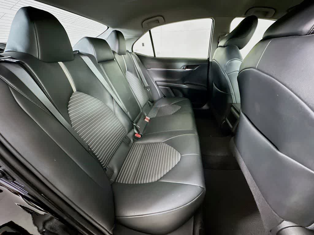 Used 2021 Toyota Camry SE FWD image 30