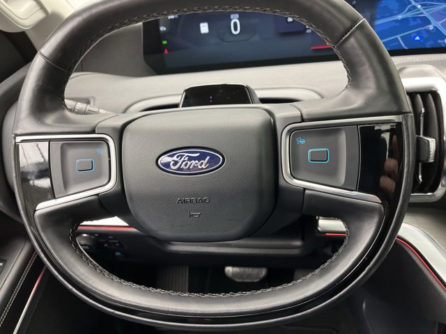 Certified 2025 Ford Expedition Platinum AWD/4WD image 17