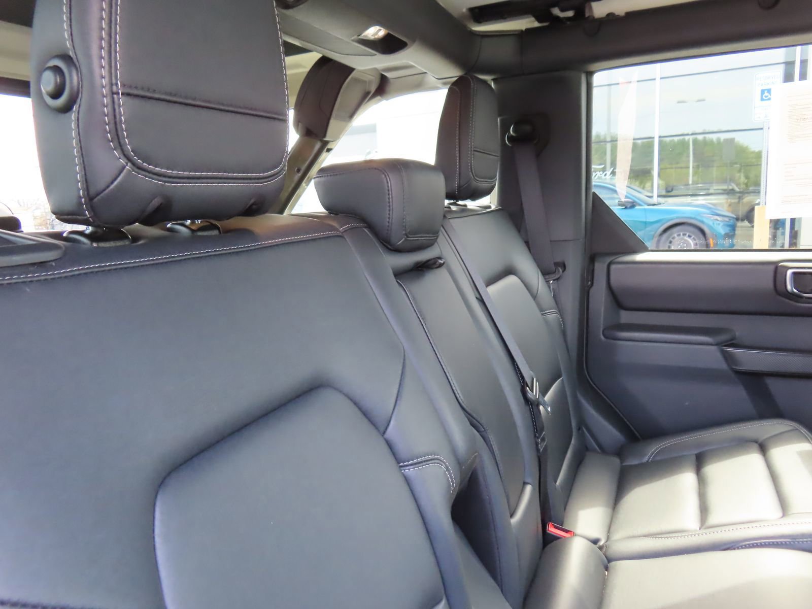 Certified 2025 Ford Bronco Badlands image 39