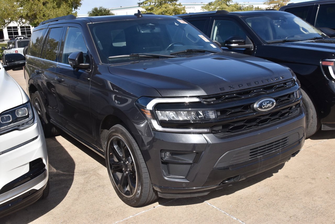 Certified 2023 Ford Expedition Limited AWD/4WD image 4
