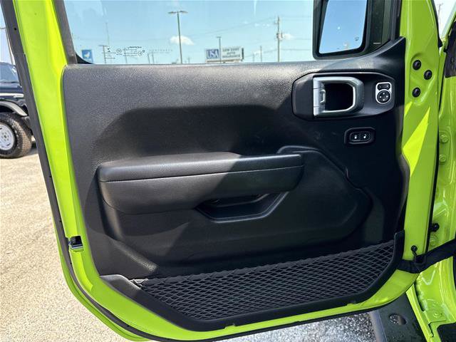 Used 2021 Jeep Wrangler Sport AWD/4WD image 22