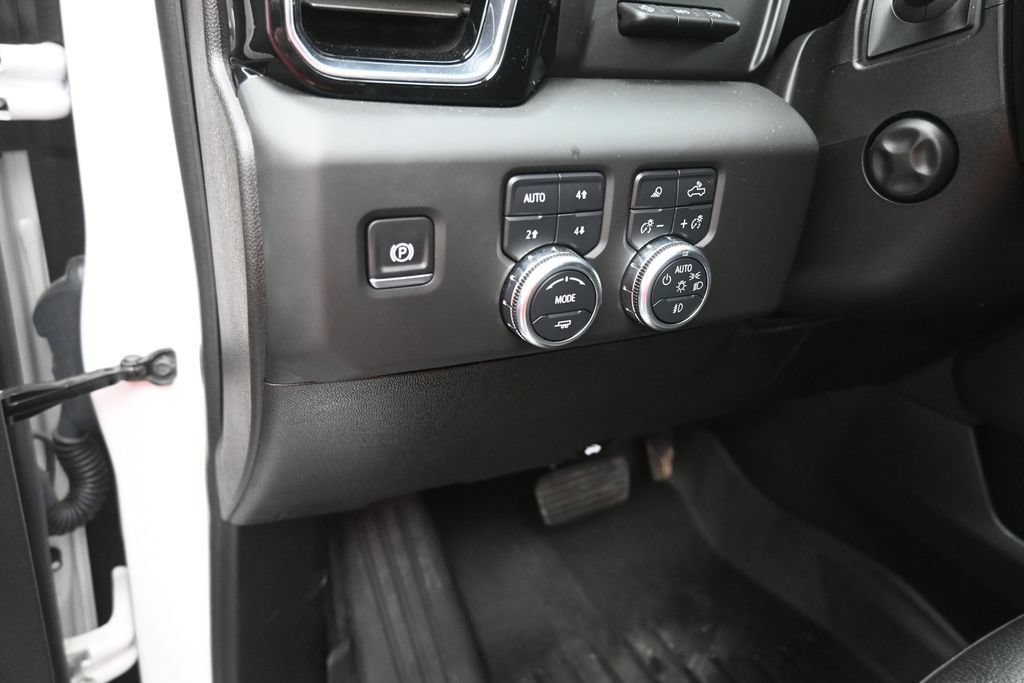 Used 2025 GMC Sierra 1500 Denali AWD/4WD image 13