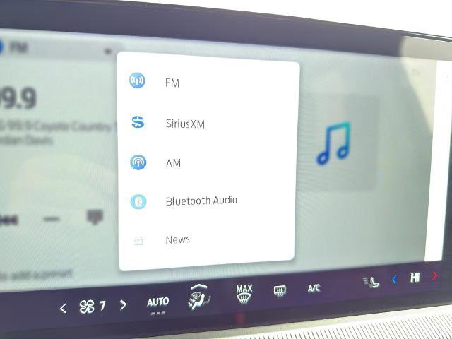 Certified 2025 Ford Explorer ST-Line image 31