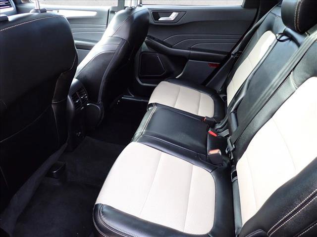 Certified 2022 Ford Escape Titanium w/ Titanium Elite Package AWD/4WD image 10