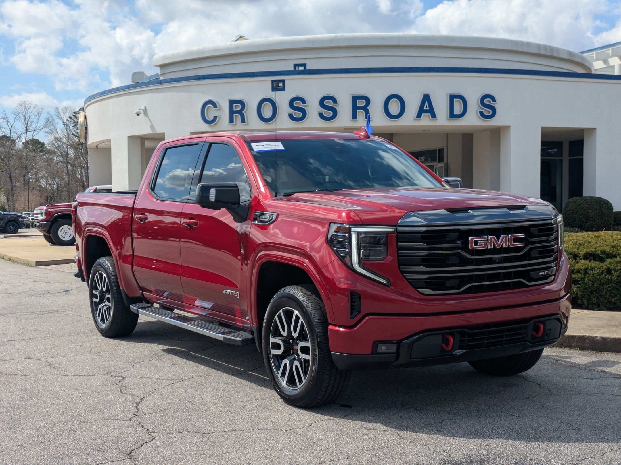 Used 2023 GMC Sierra 1500 AT4 w/ AT4 Premium Package image 5