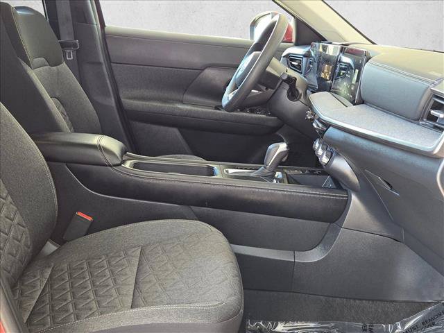 Used 2025 Nissan Kicks SV AWD/4WD image 20