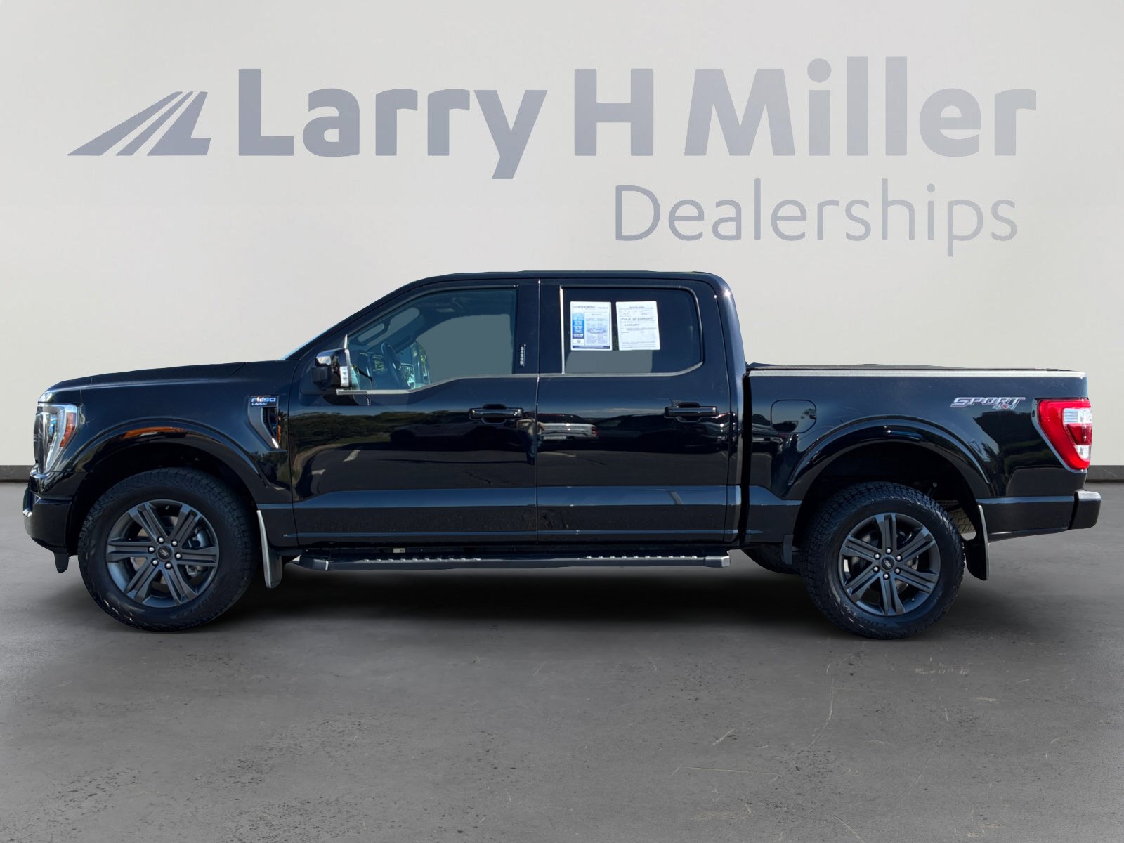 Certified 2023 Ford F150 Lariat w/ Equipment Group 502A High AWD/4WD image 2