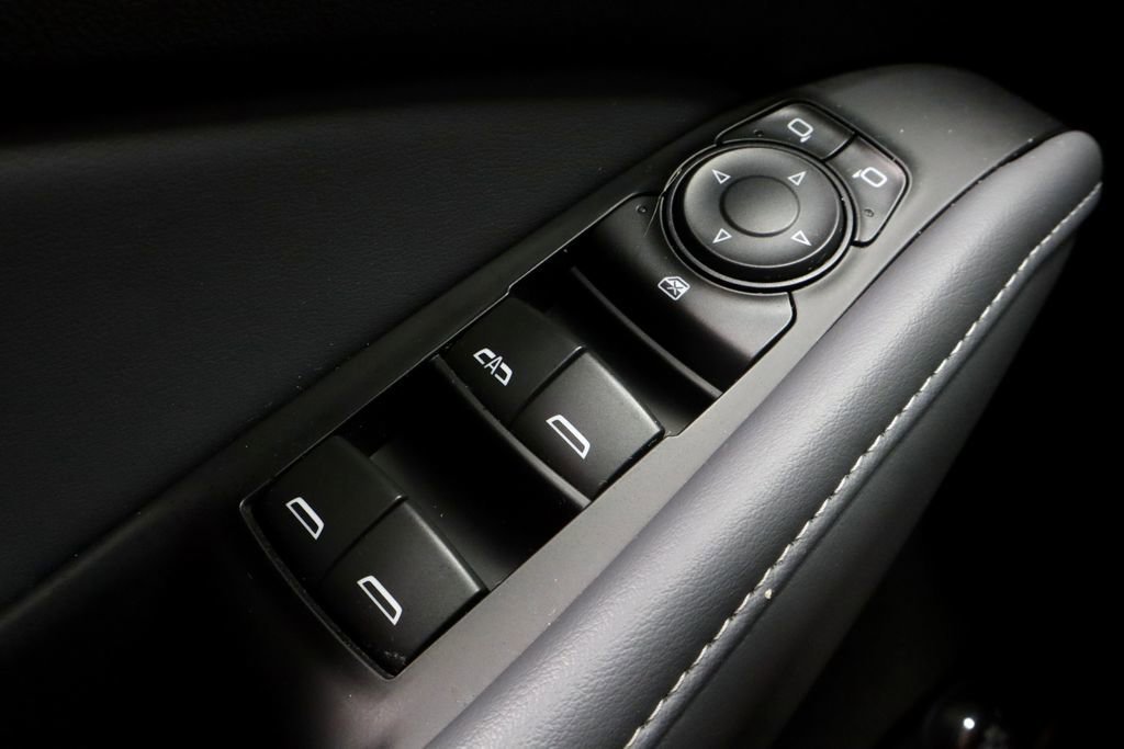 Used 2024 Buick Enclave Essence w/ Sport Touring Edition FWD image 26