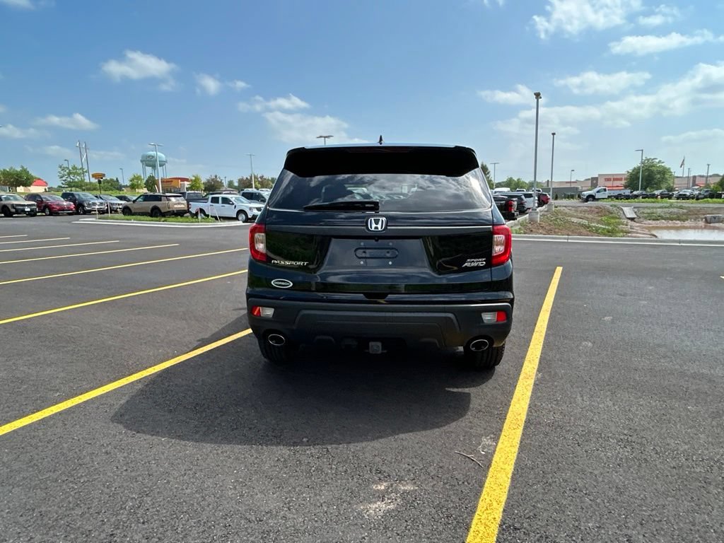 Used 2021 Honda Passport Sport image 8