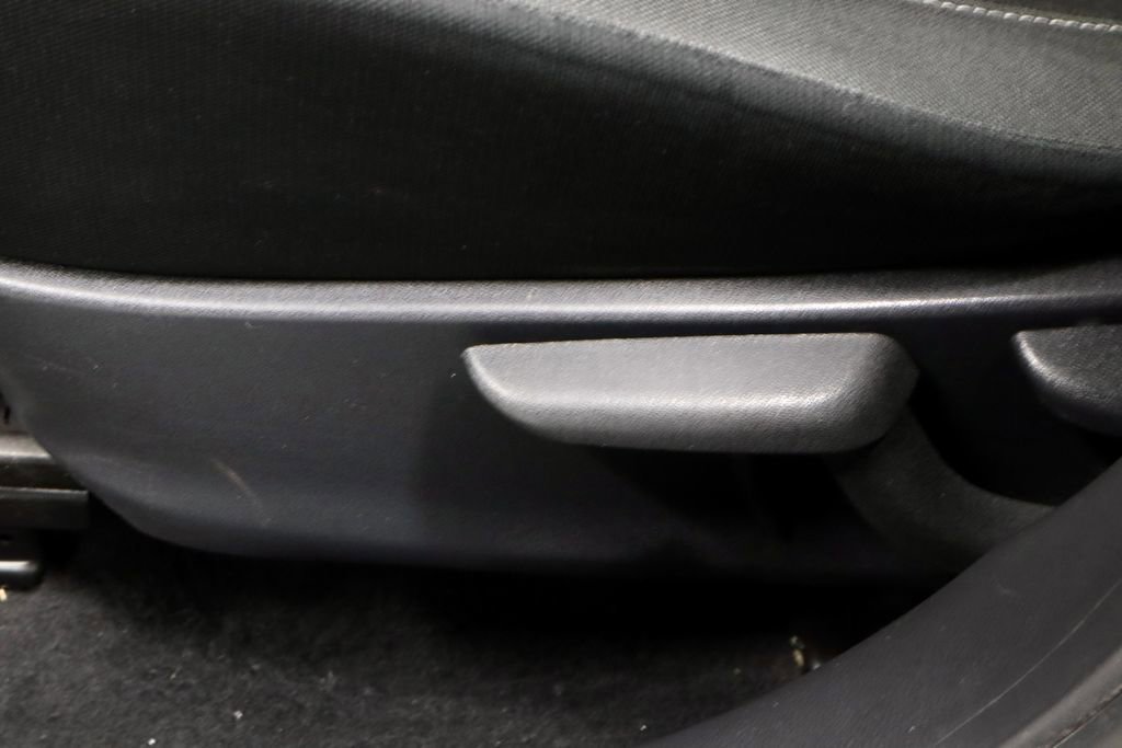 Used 2022 Nissan Kicks SV image 25